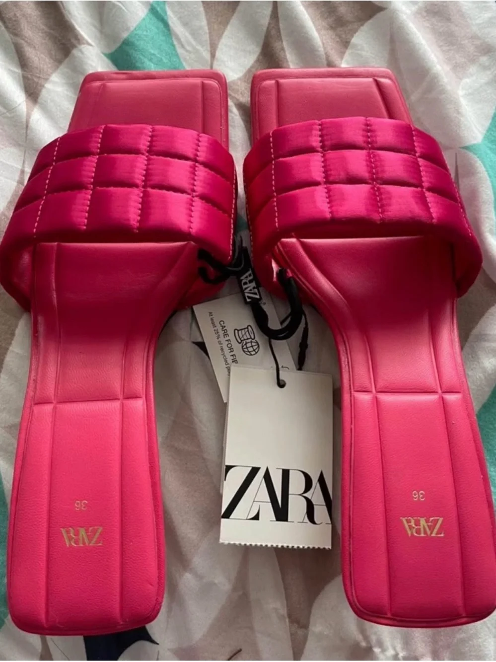 ZARA Quilted Fuchsia Slide Sandals - Picture 1 of 1